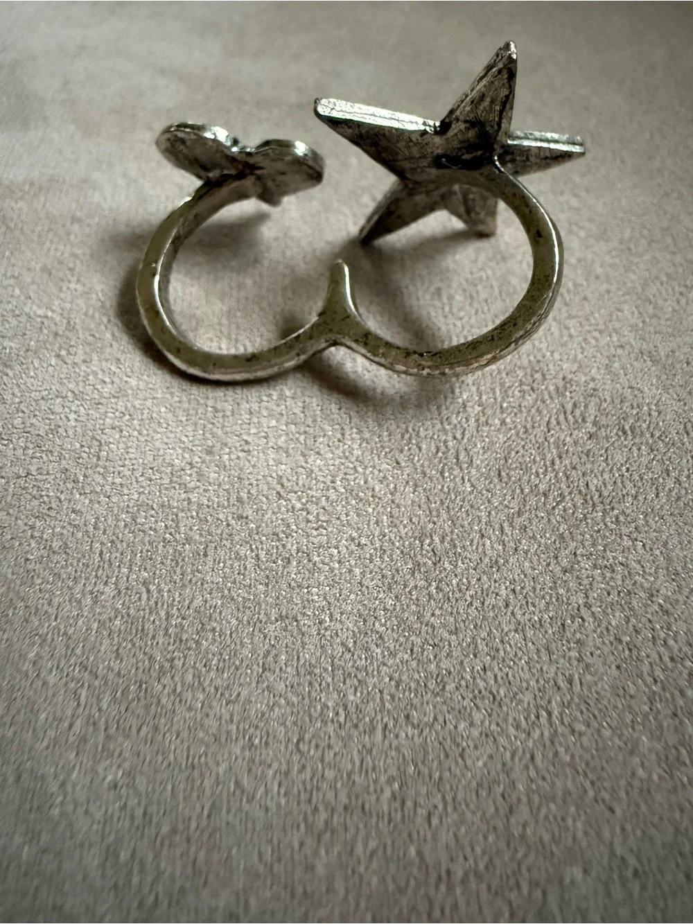 Vintage Y2K Silver Star & Heart Ring - Black Accents